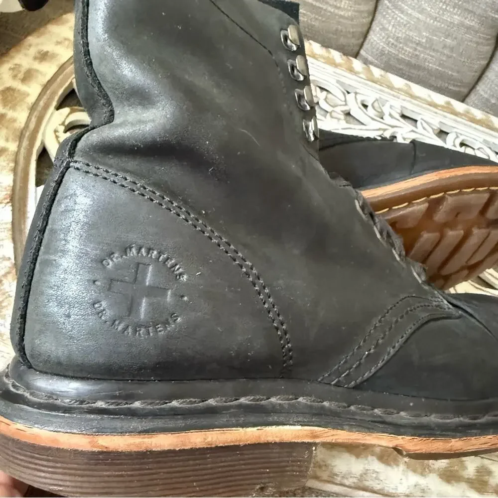 Dr. Martens Black Leather Boots Men’s 9 Women’s 10